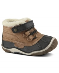 He can trek off for an adventurous travel in these well-constructed Gulliver boots from Stride Rite.