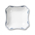 The beautiful lace borders encircling every items of the Princess dinnerware series are decorated with mussels, revealing a close relationship with the fluted services. Both the actual pieces and the hand-painted pattern of this distinctive collection were designed by Arnold Krog in the 1880, when he was artistic director of Royal Copenhagen Porcelain Manufactory. This series, however, was not actually produced for practically another hundred years in 1978.