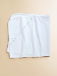 The softest picot-edged cotton, accented with blue dot trim.Picot trimBlue dot accentsMachine washCottonImported