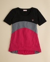 A sporty take on a recent trend, the cascading silhouette and asymmetrical hem breathes life into GUESS Kids' cool colorblock top.