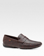 Moccasin in guccissima leather. Rubber sole Made in Italy Please note: For best fit please size down one full size.