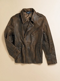 The Sierra leather jacket combines luxurious and rugged details for iconic heritage style.Pointed collarLong sleeves with single-button cuffsAsymmetrical front zipVentilating underarm grommetsAngled zip pocketsSlanted hand pocketsAdjustable side bucklesInterior chest pocketFully linedLeatherHand washImported