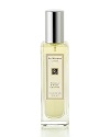 Jo Malone's newest fragrance, Vanilla & Anise, transports you to the floral landscape of Madagascar and captures the fleeting moment of the blossoming rare vanilla orchid. The fragile cream and white flowers found on the vanilla vine are a precious discovery: only one or two appear in the morning, and seemingly vanish by late afternoon.