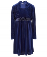 The deep midnight hue and shimmering glitter accents of this Speechless dress create the perfect party-ready outfit.