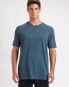 Classic-fitting crewneck tee is shaped from super-soft organic cotton that is breathable, brushed and lightweight, setting the standard for premium comfort and versatility.CrewneckCottonMachine washImported