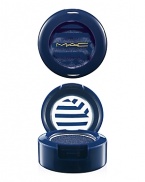 Highly pigmented powder. Applies evenly, blends well. Packaged in blue and white stripes, it's a match to everything Hey, Sailor! Limited edition.