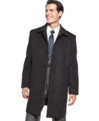 Cover up without losing your cool. This topcoat from Kenneth Cole keeps your sophisticated style intact.