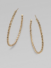 This classic design is accented with a rope texture. Goldtone brassLength, about 2.5Post backImported 