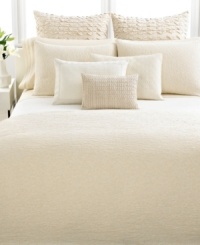 This Vera Wang fitted sheet provides endless comfort with 400-thread count cotton percale fabric.