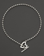 From the Toggle Heart collection, a sterling silver bead necklace with signature toggle closure. Designed by Gucci.