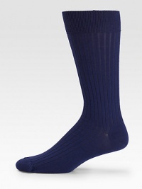 Extra-fine merino wool is blended with a hint of stretch to create these ribbed socks.Mid-calf height80% virgin wool/20% polyamideMachine washMade in Italy