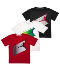 Watch him take flight when he's wearing this Air Jordan tee shirt from Nike.