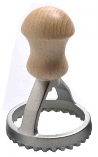 Eppicotispai Aluminum Round Ravioli Stamp with Beechwood Handle, 3-Inch