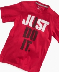 Get him some simple sporty style that says it all with this tee from Nike.