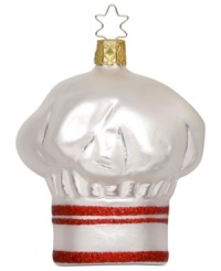 Inspired by the chefs who prepare countless meals during the holidays, this Inge-Glas ornament evokes a sentimental feeling with thoughts of family gatherings around a dinner table. Mouth-blown and hand-painted.