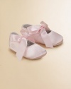 Your tiny dancer will be pretty as a picture in these ballerina-inspired leather flats with satin ribbon tie.Ribbon tie closureLeather upperLeather liningSuede solePadded insoleImported