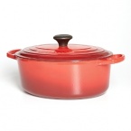 For nearly a century, Le Creuset has handcrafted enameled cast iron cookware of superlative quality, durability and versatility. A cooking staple, the oval French oven offers exceptional heat distribution and retention for unsurpassed broiling, braising, slow cooking and sautéing and its size easily accommodates large roasts and poultry.