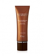 All of the sun's benefits and none of its dangers, in a satiny, golden gel that mimics a natural tan. Bronze Perfect pH complex allows this long-lasting tinted emulsion to gradually deepen the complexion for natural, luminous results. Apply evenly on cleansed, dry skin. Re-apply after three hours for more intense color. Use two to three times weekly to maintain results. 1.7 oz. 