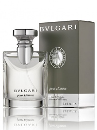 A refined men's fragrance expressing contemporary luxury. The scent is characterized by the elegance of Darjeeling tea. Made in Italy. 