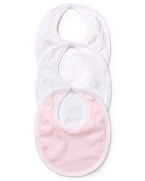 Bundled in a chic logo bag, this adorable bib set makes dinnertime a more stylish affair.