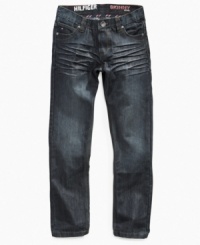 Rebel rebel. He'll stand out in these skinny Tommy Hilfiger jeans, the look that will revolutionize his style.