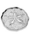 Quite the catch. Wilton Armetale's sand dollar tray will change the way you entertain, streamlining every step of the meal in ultra-durable, temperature-retaining metal.