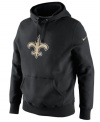 Shout out to your favorite NFL football team with this comfortable New Orleans Saints hoodie from Nike.