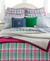 Retreat to a bed of springtime flowers every night with Lauren Ralph Lauren's Caitlin pillowcases. Featuring 200-thread count cotton with self-hem detail.