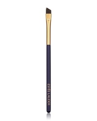 Angled tip makes applying brow powder and liquid or gel eyeliner a breeze. See an even line every time. This brush can also be used to line eyes with powder eyeshadow.