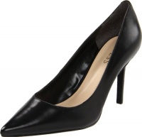 Guess Women's Rolene2 Pump