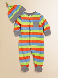 Rendered in plush cotton with bold stripes and a full snap front, your little angel will be cozy and cute in this charming one-piece with matching hat.CrewneckLong sleevesSnap-frontPatch pocketBottom snapsCottonMachine washImported Please note: Number of buttons/snaps may vary depending on size ordered. 