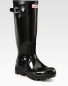 Hunter's classic silhouette is outfitted for cold weather with a high-traction Vibram sole and glam glossy finish.Rubber heel, 2 (50mm)Rubber platform, 1 (25mm)Compares to 1 heel (25mm)Shaft, 14¼Leg circumference, 15Rubber upperBuckle detail at cuffNeoprene liningRubber solePadded insoleImported