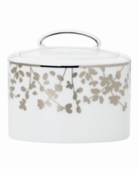 An instant classic from kate spade new york, this Gardner Street Platinum sugar bowl exudes contemporary elegance. Stems of platinum foliage flourish on fine white bone china, creating a stylized two-tone floral motif to freshen up your formal table.