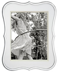 Shiny silver plate flows in graceful curves around the Crown Point picture frame, accenting a personal gallery with the modern polish of kate spade new york. Its white mat provides a crisp, clean contrast to any photo.