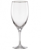 The epitome of elegance, this Lenox all-purpose glass glistens in simply stunning crystal trimmed with polished platinum.