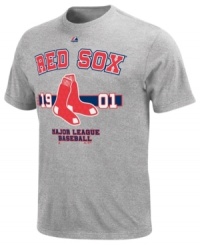 Give your favorite baseball team props. Slide into comfort and sporty style so you can cheer long and loud in this Boston Red Sox MLB t-shirt from Majestic.