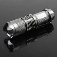 7W 300LM Mini CREE LED Flashlight Torch Adjustable Focus Zoom Light Lamp