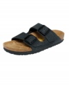 Birkenstock never goes out of style: the Arizona leather sandal boasts the classic double-strap design in rich, smooth leather. With an ultra-comfy footbed with arch support, deep heel cup and roomy toe box.