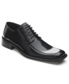 Complete a well-constructed look and lace up in these smooth moc toe oxford men's dress shoes from Kenneth Cole.