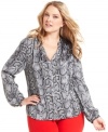 Unlock an enchanting look with MICHAEL Michael Kors' snakeskin-print plus size blouse, accented by a chain neckline.