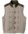 Quilted with a modern contrast color design, this Sean John vest will have you looking fly this season.