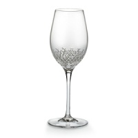 Alana Essence is a classic four-piece stemware suite; contemporary in its clarity and silhouette with just a taste of the venerable Alana diamond cuts at the base of each bowl. The fusion of this classic pattern with today's trends in crystal creates an exciting new stemware entry that will charm both the Waterford loyalist and brides to be. Waterford Crystal proudly announces that Alana Essence is dishwasher safe.