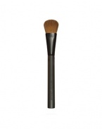 Made from luxuriously soft sable, this flat brush is slightly rounded at the edges to precisely follow the curves of the face. Dispensing the perfect amount of makeup onto the face, the blender brush creates a flawless, second-skin effect when used with any Armani foundation. Sensuous application and flawless results. 