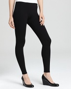 Perfect to wear to work and equally chic after hours, these comfortable and versatile bi-stretch jersey leggings are a wardrobe essential. Fitted and flattering, wear them under everything from breezy tops, chunky knits and dresses.