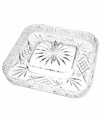 The sparkling sophistication of yesteryear makes a chic comeback with this elegant cheese and cracker platter, featuring the intricate starburst pattern of Godinger's popular Dublin crystal serveware collection.