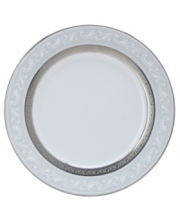 Crafted in crisp white china from Noritake dinnerware, dishes like this formal Crestwood Platinum accent plate combine a shimmering border of interlocking leaves and a polished platinum edge for unparalleled elegance.