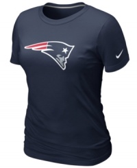 Team player. Show support for your favorite football team in this New England Patriots NFL t-shirt from Nike.