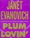 Plum Lovin' (A Between-the-Numbers Novel) (Stephanie Plum: Between the Numbers)