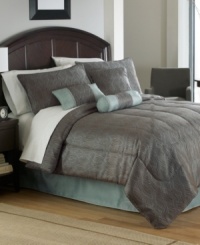 Dress the bed in contemporary elegance with this Congo comforter set. A wavy line design lends an artistic feel to this modern look while three decorative pillows and bedskirt draw in a muted turquoise hue for a dash of color.