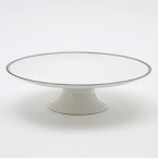 A beautiful collection for formal dining in white fine bone china with delicate platinum-hued rim accents.